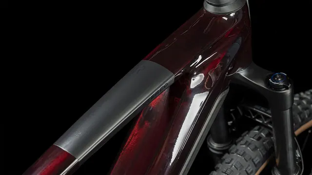 Cube Stereo Hybrid 140 HPC Race 750 liquidred´n´black 2