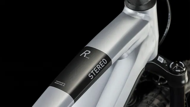 Cube Stereo Hybrid 120 Race 750 polarsilver´n´black 3
