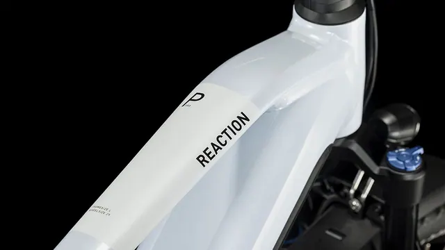Cube Reaction Hybrid Pro 750 Allroad flashwhite´n´black 2